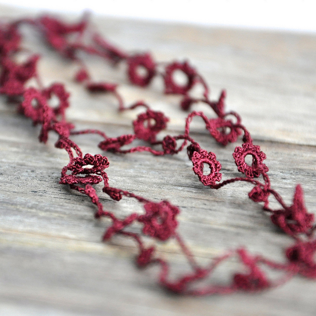 Download Delicate Crochet Flower Necklace In Maroon on Luulla